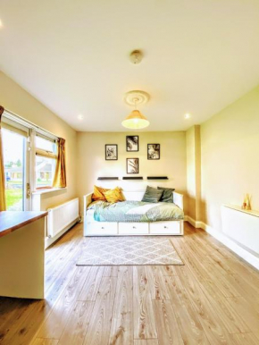 Private en-suite room